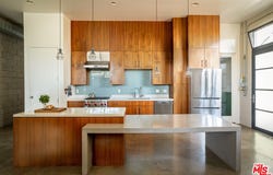 1534 17th St, Santa Monica, CA 90404