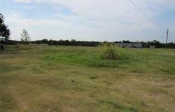 129 Hawk Spring Drive, McLoud, OK 74851