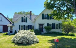 444 E Side Road, Sorrento, ME 04677