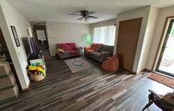 600 E 12th Street, Flora, IL 62839