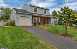 33 BERWICK Lane, SICKLERVILLE, NJ 08081