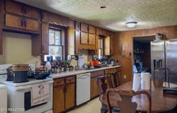 109 Camp Howard Rd, Oakdale, TN 37829