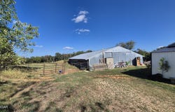 13256 Route E, Pineville, MO 64856
