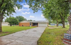 210 Sherrie Drive, Sikeston, MO 63801