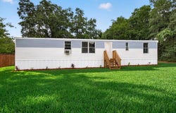 204 MILTON Avenue, Interlachen, FL 32148
