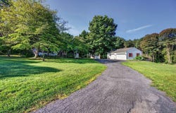 406 TRAYFOOT RD, GROTTOES, VA 24441