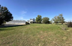 211 1st St N, Moville, IA 51039