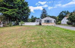 4 Kenvil Ave, Roxbury Twp., NJ 07876-1408