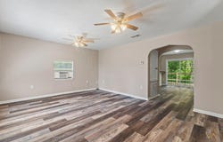 11 Pruitt Rd, Ellisville, MS 39437