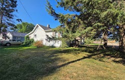 428 E School Street, Thorp, WI 54771
