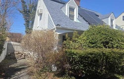 71 Angevine Avenue, Hempstead, NY 11550