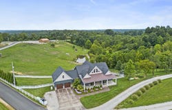 145 Ashbrooke Hill, Ashland, KY 41102