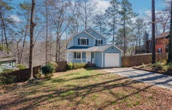 580 LAKE Drive, Snellville, GA 30039