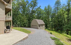 88 PIN OAK LN, MOUNT JACKSON, VA 22842