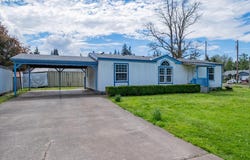 5465 NANDINA St, SweetHome, OR 97386