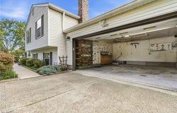 5489 Young Road, Stow, OH 44224