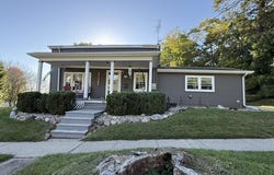 319 High Street, Marshall, MI 49068