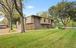2531 Unity Avenue N, Golden Valley, MN 55422