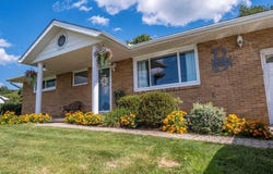 370 Thomas Ln, Johnstown, PA 15909