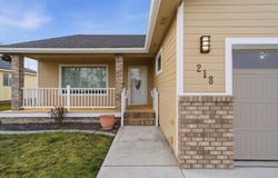 218 Sun Willows Blvd, Pasco, WA 99301