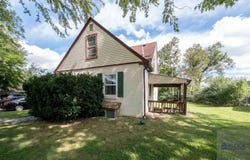 1860 N Maple Road, Ann Arbor, MI 48103