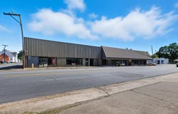 1613 S Main Street, Pine Bluff, AR 71601