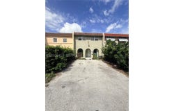 7310 W 3rd Ave, Hialeah, FL 33014