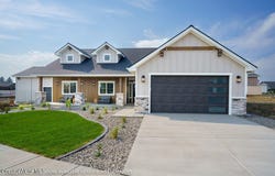 1075 W CORDGRASS Ave, Post Falls, ID 83854
