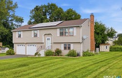 87 Abbey Lane, Windsor, CT 06095