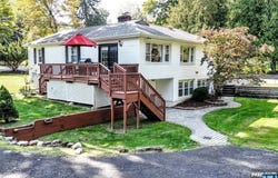 486 W Saddle River Road, Upper Saddle River, NJ 07458