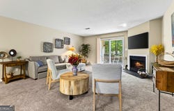 825 Ridgefield Drive, Peachtree City, GA 30269