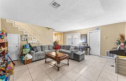 698 W Phillips, Pomona, CA 91766