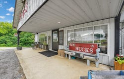 11850 Walnut Street, Adelphi, OH 43101