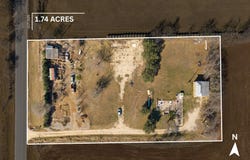 Jarrell, TX 76537