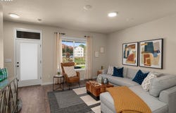 5131 SE THORNAPPLE St, Hillsboro, OR 97123