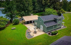 8801 Kingfisher Lake Rd, Maceo, KY 42355