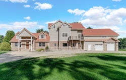 7692 N Emery Road, Rolling Prairie, IN 46371