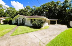 1800 Pat Drive, Gautier, MS 39553