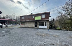 718 N Main St, Marion, VA 24354