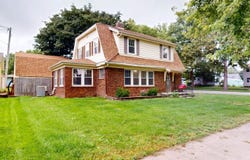 115 N 8TH ST, Cherokee, IA 51012