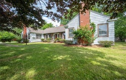 260 S Forest Road, Buffalo, NY 14221