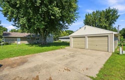 807 N Renville Street, Winthrop, MN 55396