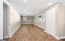 405 E EVESHAM Avenue, MAGNOLIA, NJ 08049