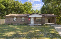 215 Aza Pl, Crestview, FL 32539