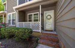 118 Lake Hollow Circle, Cary, NC 27513