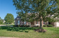 1643 Southpointe Circle NE, Canton, OH 44714