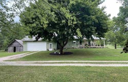 10150 S Leaton Road, Shepherd, MI 48883
