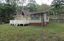 143 Lakeview Drive, Dingmans Ferry, PA 18328
