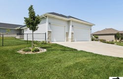 1426 E 9th Street, Hickman, NE 68372