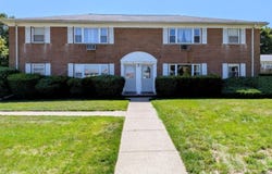 43 Manchester Ct, Wayne Twp., NJ 07470-3392
